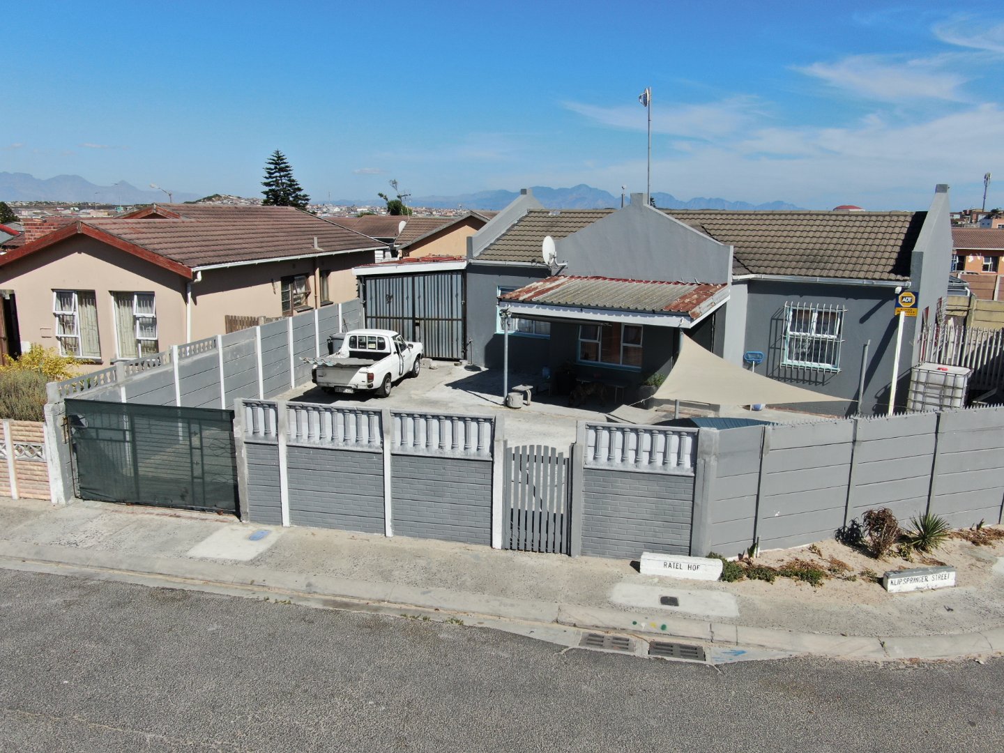 3 Bedroom Property for Sale in Eastridge Western Cape